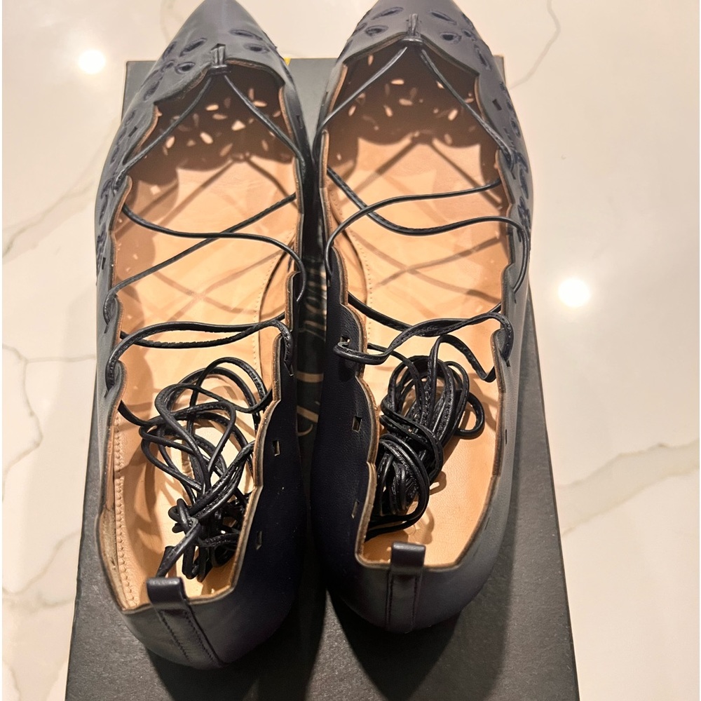 🦋 🦋 JCrew Navy eyelit lace up flats 🦋🦋 - Picture 2 of 4